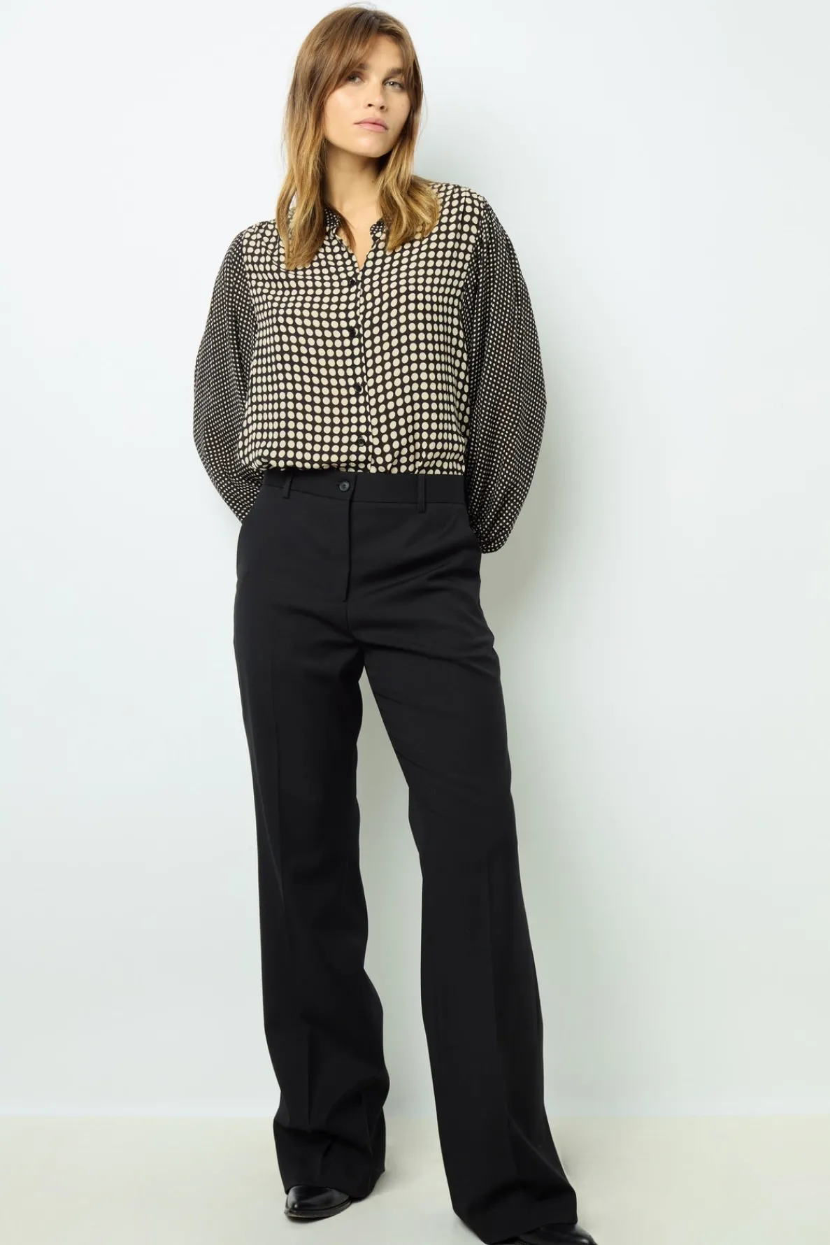 black_bootcut_trousers__n_1.webp Shop Black bootcut trousers - NEESA Trousers