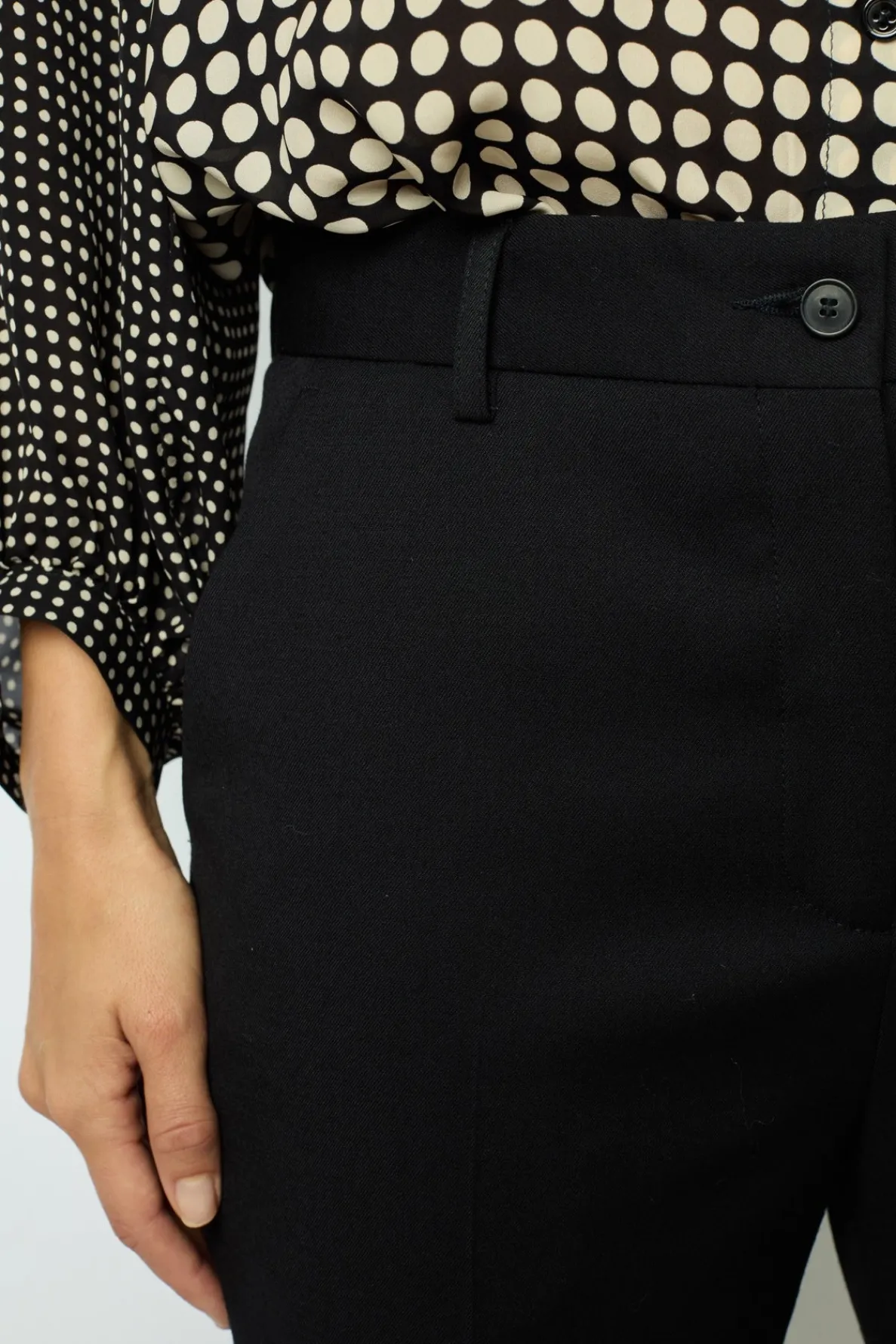 black_bootcut_trousers__n_2.webp Shop Black bootcut trousers - NEESA Trousers