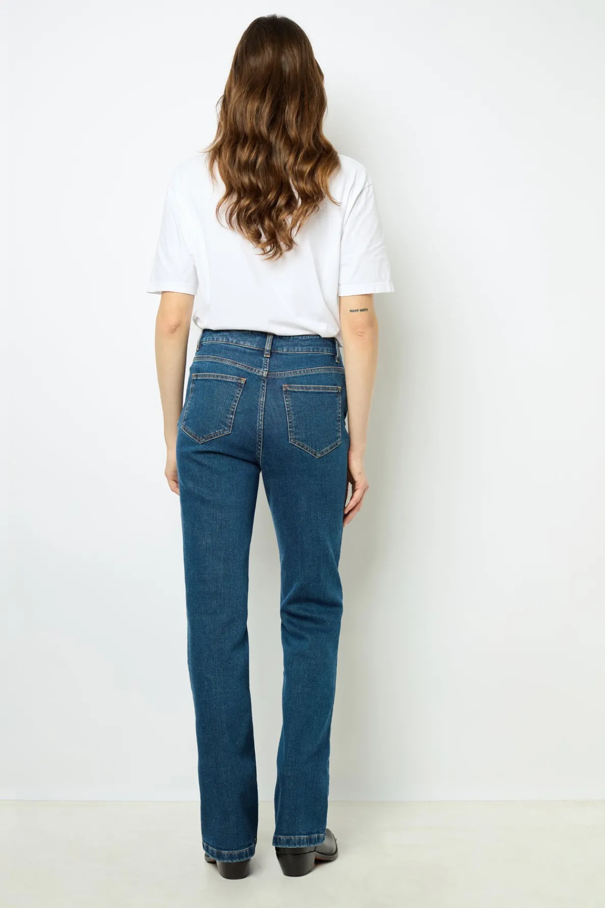 bootcut_jeans_with_gold_b_3.webp Clearance Bootcut with gold buckles - NAIADE Trousers