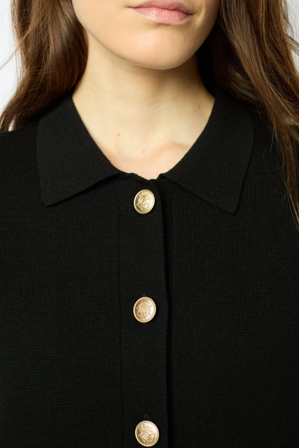 cardigan_with_golden_butt_2.webp Online Cardigan with golden buttons - JULIE Knitwear