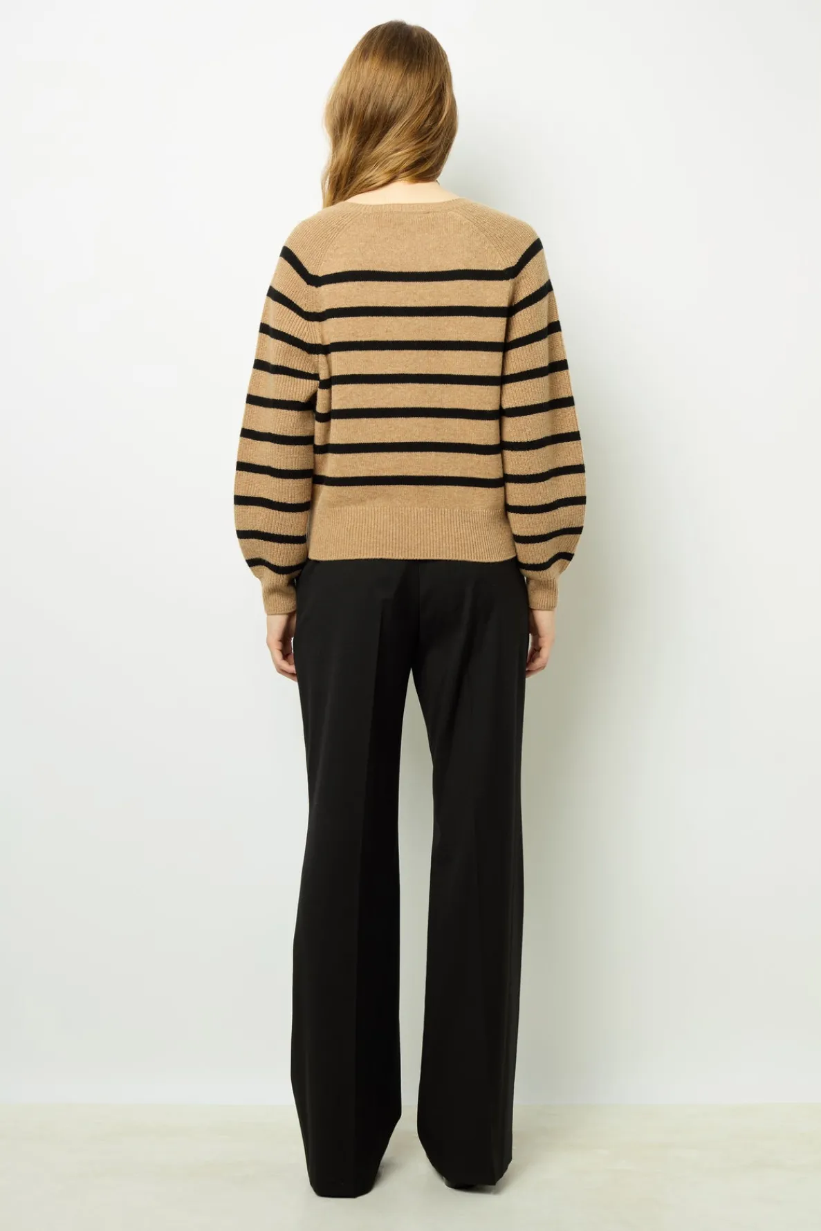 contrasting_stripe_sweate_3.webp Online Contrasting stripe sweater - JENNA Knitwear