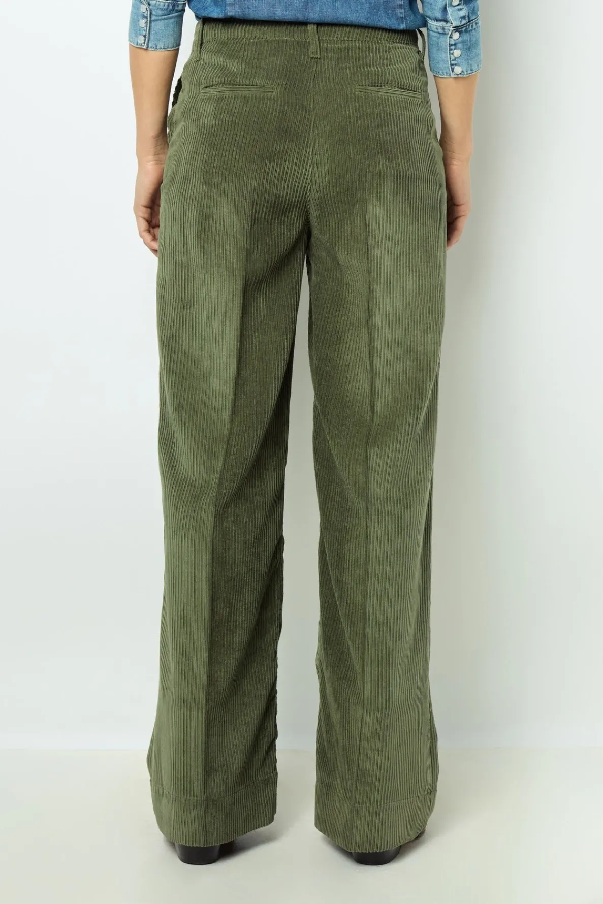 corduroy_pants__noemie_2-1.webp Best Corduroy pants - NOEMIE Trousers