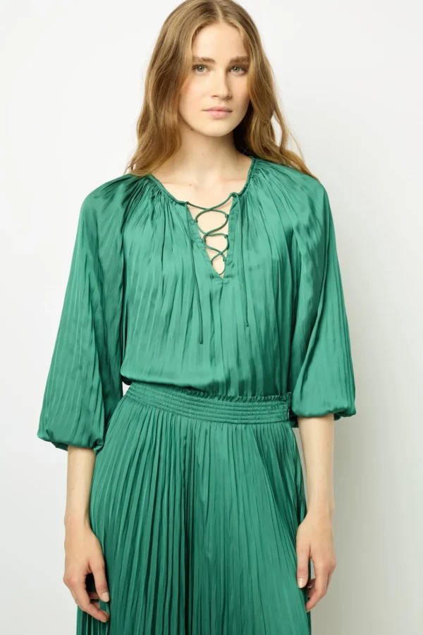 Best Crossbody bag in leather - LE MINI CHARLOTTE Shirts & Blouses