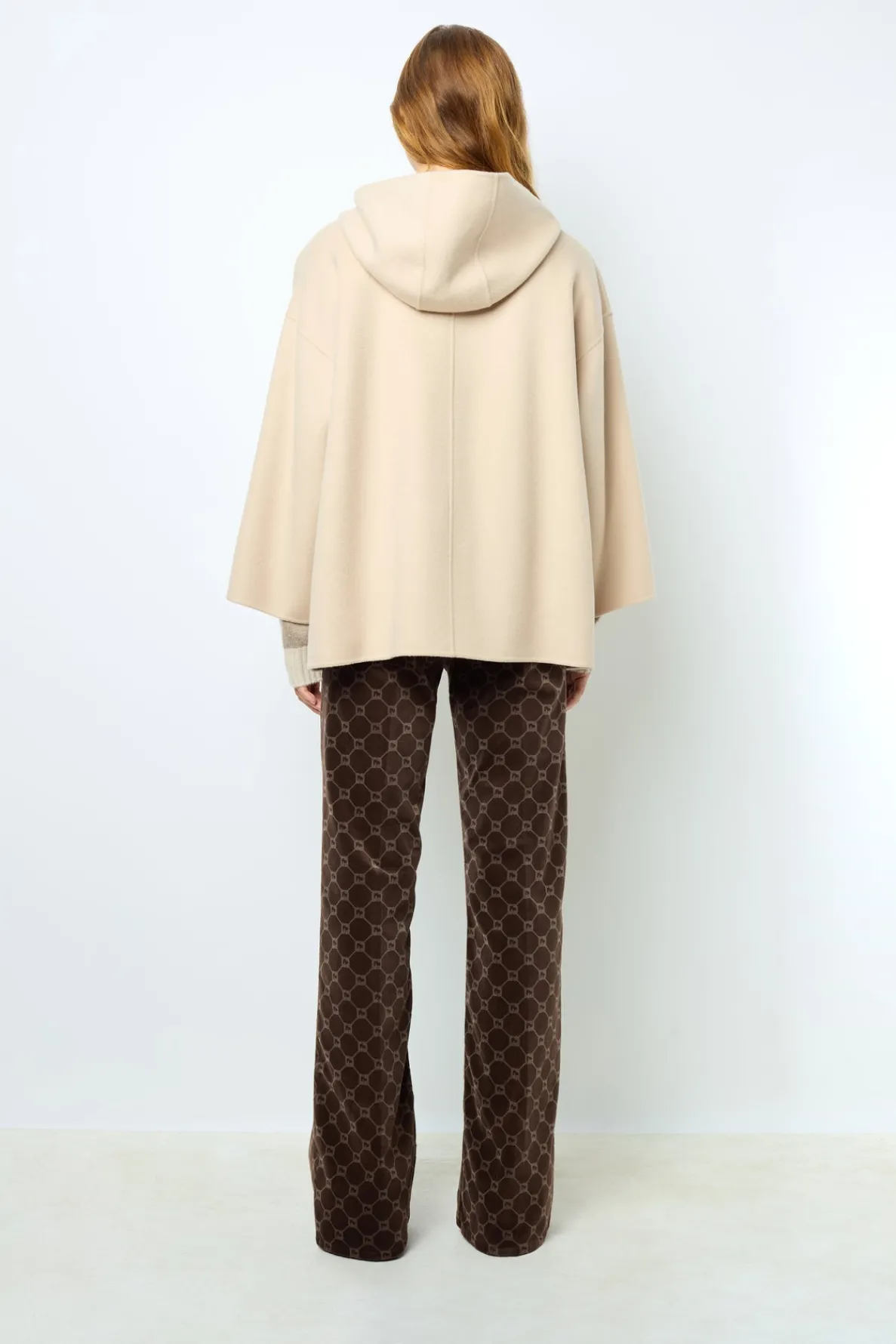 doubleface_wool_cape__nes_3.webp Flash Sale Double-face wool cape - NESRYNN Coats