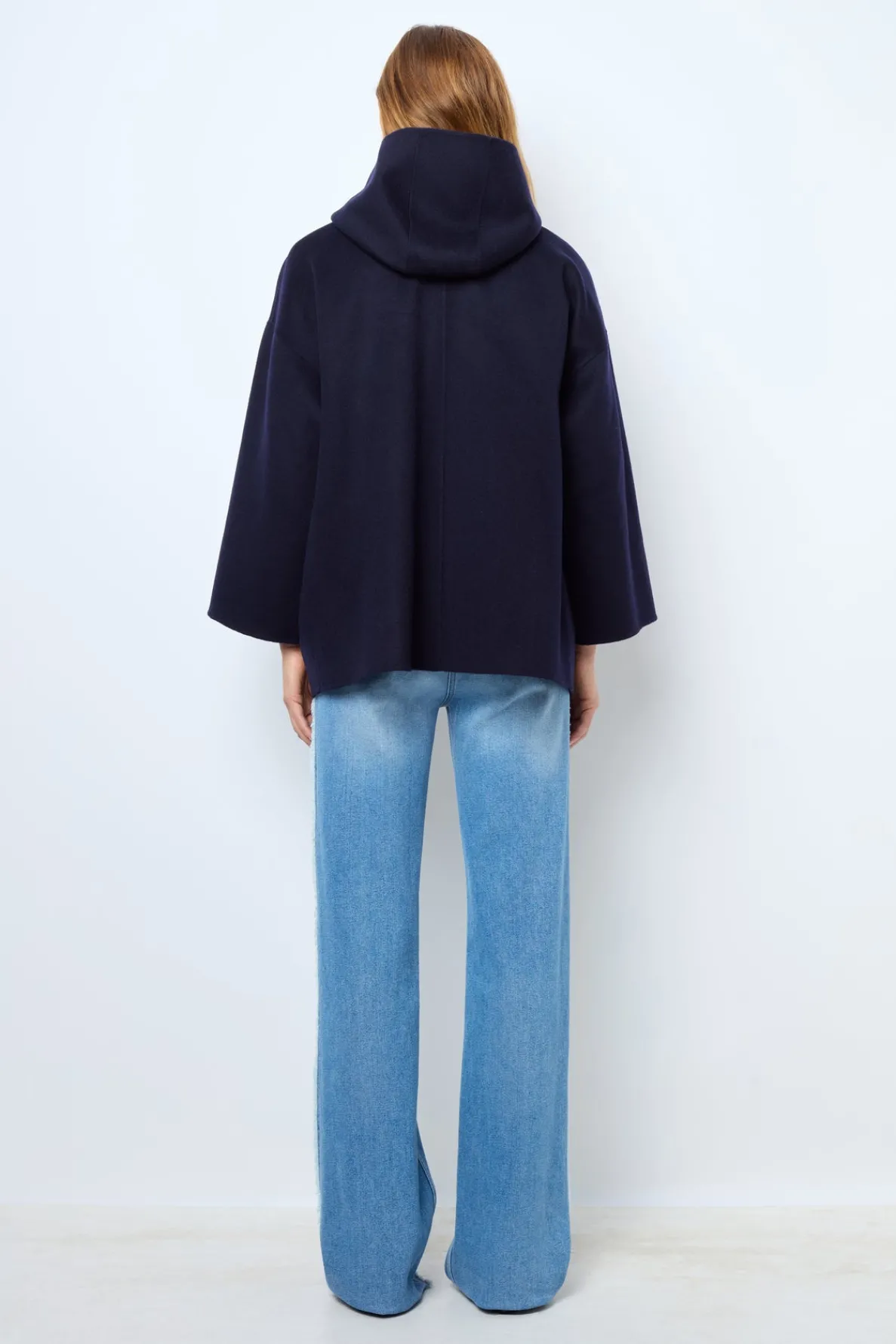 doubleface_wool_cape__nes_4-1.webp Store Double-face wool cape - NESRYNN Coats