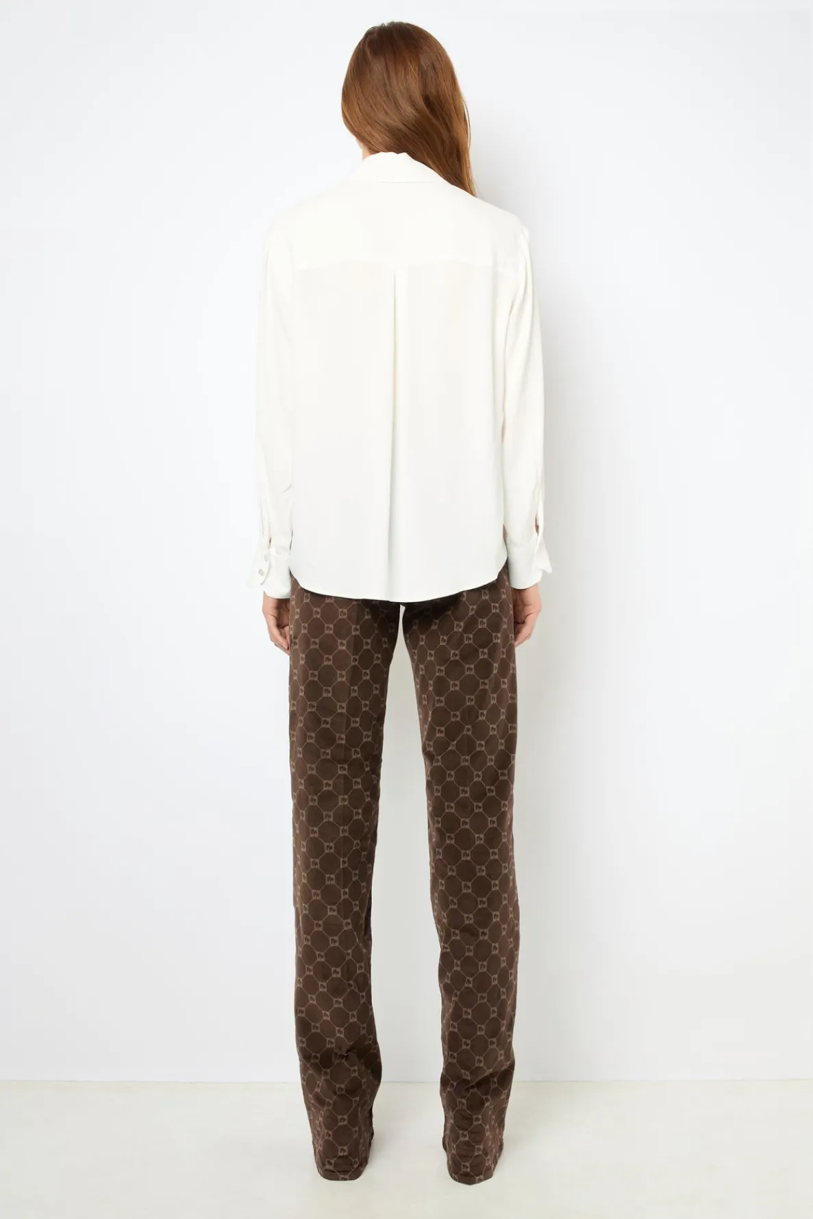 fluid_ecru_shirt__beata_3.webp Online Fluid shirt - BEATA Shirts & Blouses | Suits & Outfits