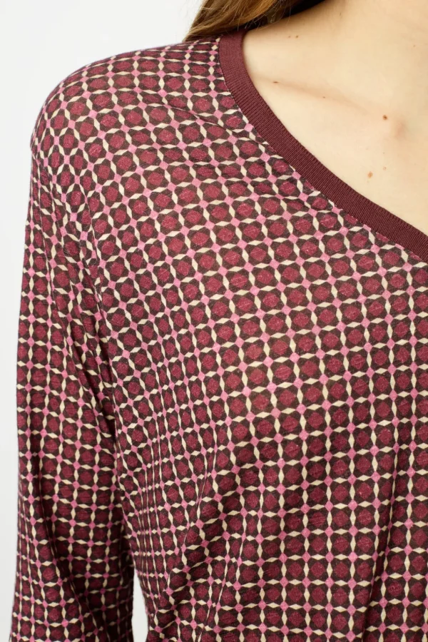 Clearance Geometric print T-shirt - AYLA Tops & T-Shirts
