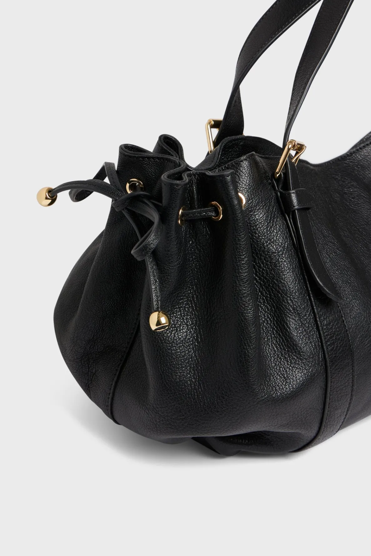 handbag_in_goat_leather___3-1.webp New Handbag in goat leather - LE 24H The Iconic 24H | Handbag