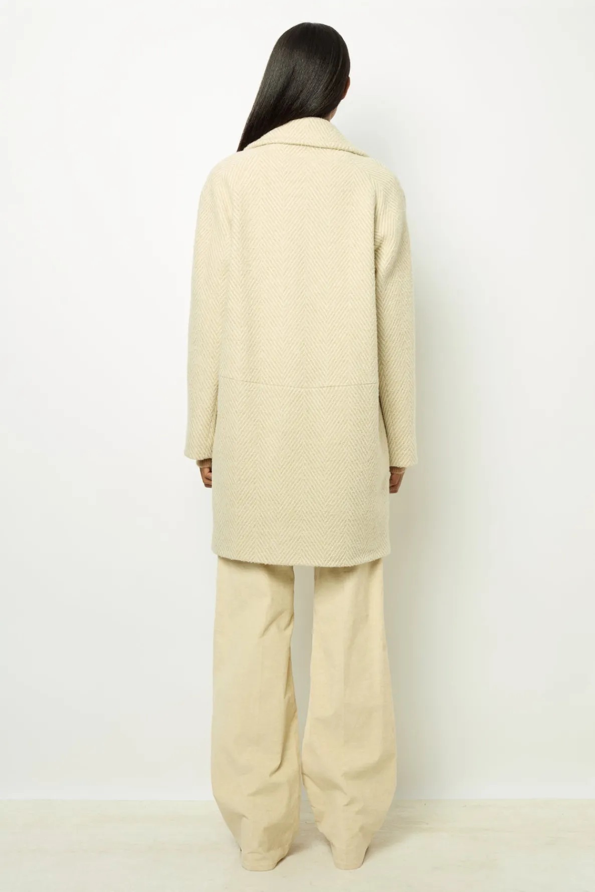 herringbone_loose_coat__l_3.webp Shop Herringbone loose coat - LEONETTE Coats