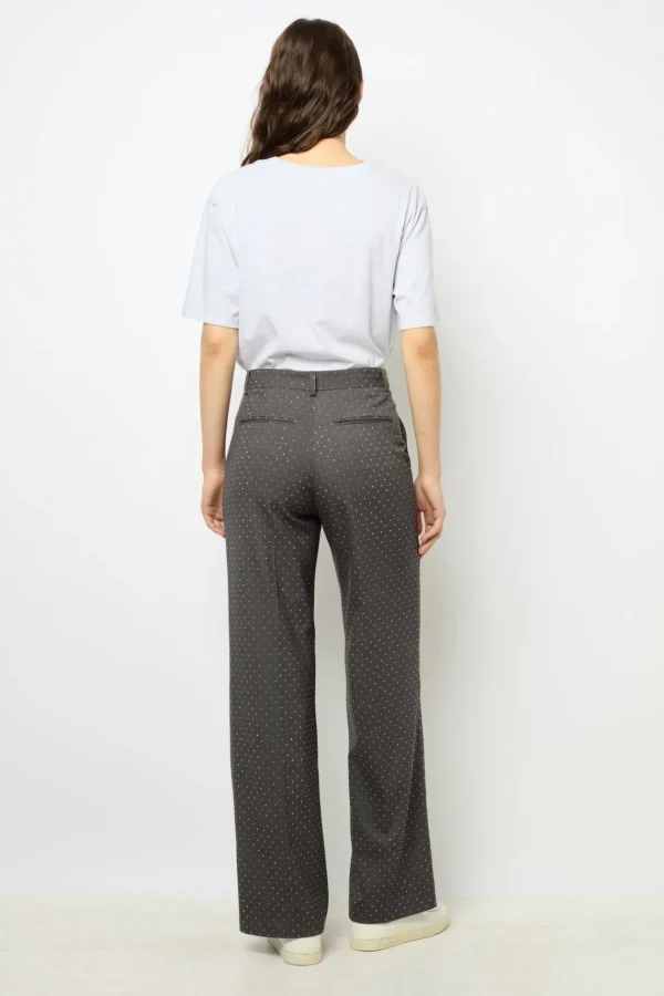 Shop Plain cap with monogram - OLYMPIA Trousers