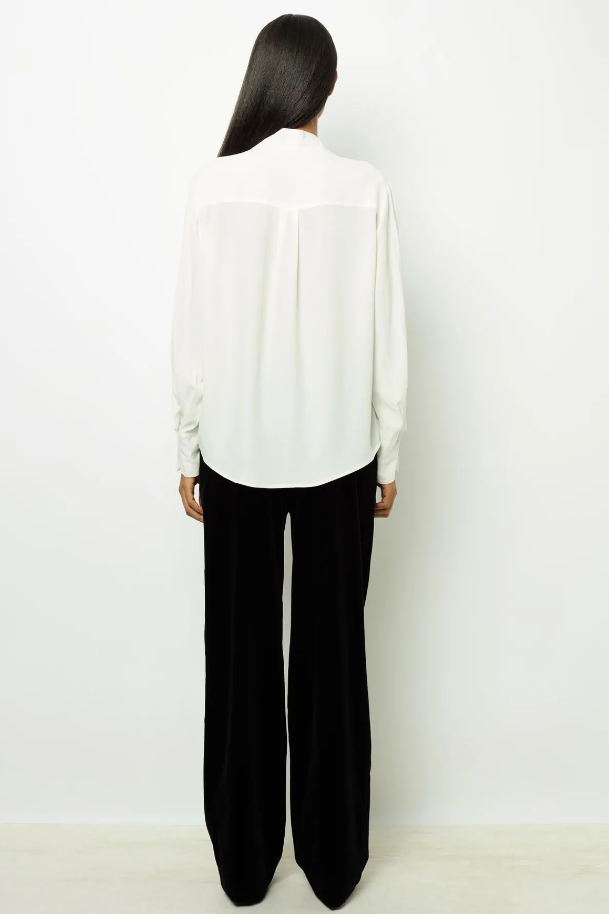 pussybow_collar_blouse_3.webp Cheap Pussy-bow collar blouse Shirts & Blouses
