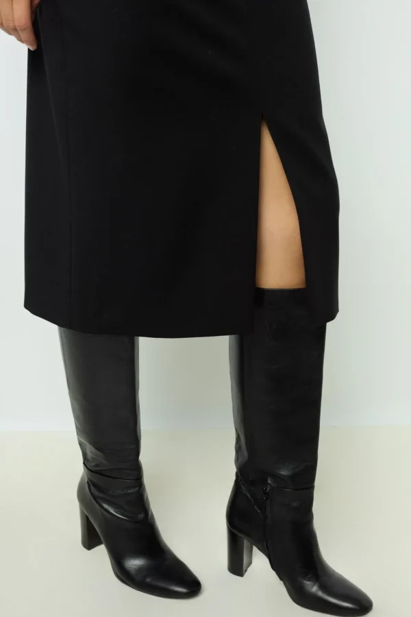 New Straight mid-length skirt - CLEA Skirts