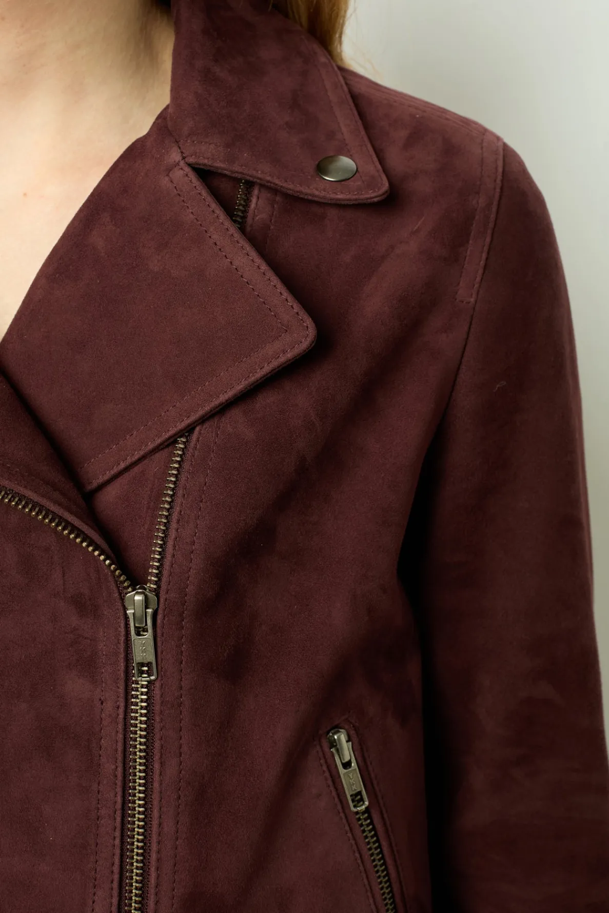 suede_jacket__bernarde_2-1.webp Cheap Suede jacket - BERNARDE Leather & Pelts