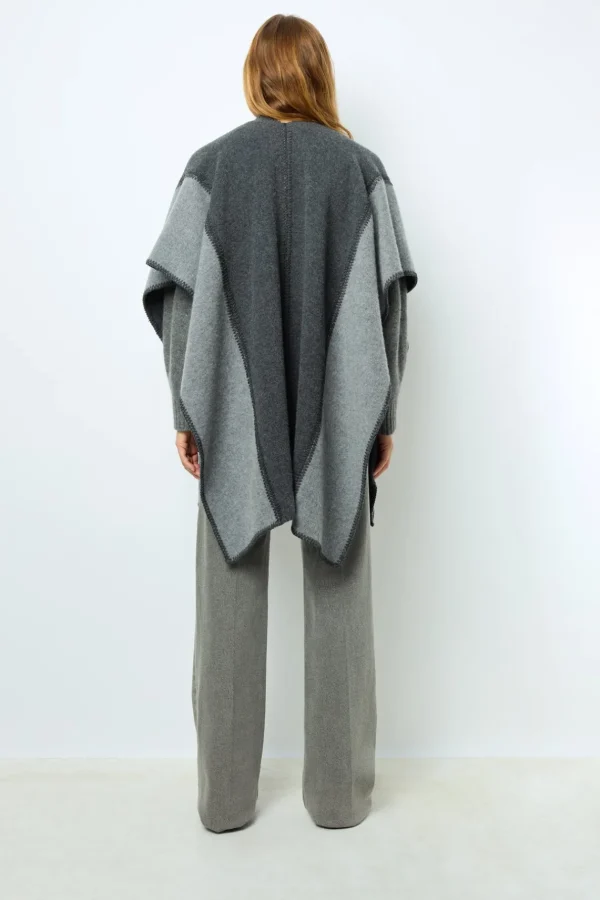 Flash Sale Two-tone poncho - DAMIANE Scarves