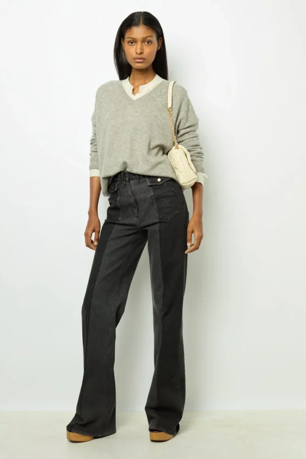 Shop V-neck cashmere sweater - JANETTE Knitwear
