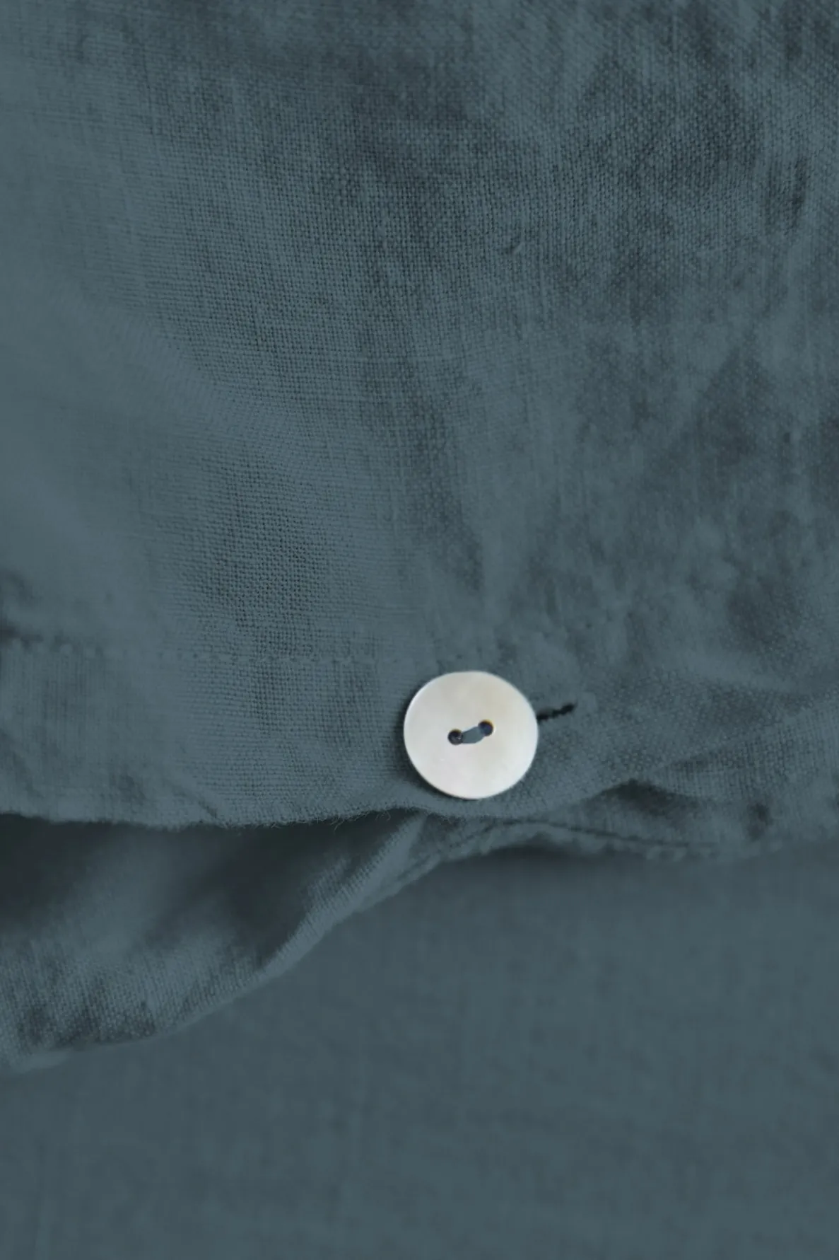 washed_linen_duvet_cover__2-1.webp Discount Washed linen duvet cover - midnight blue Duvet Covers