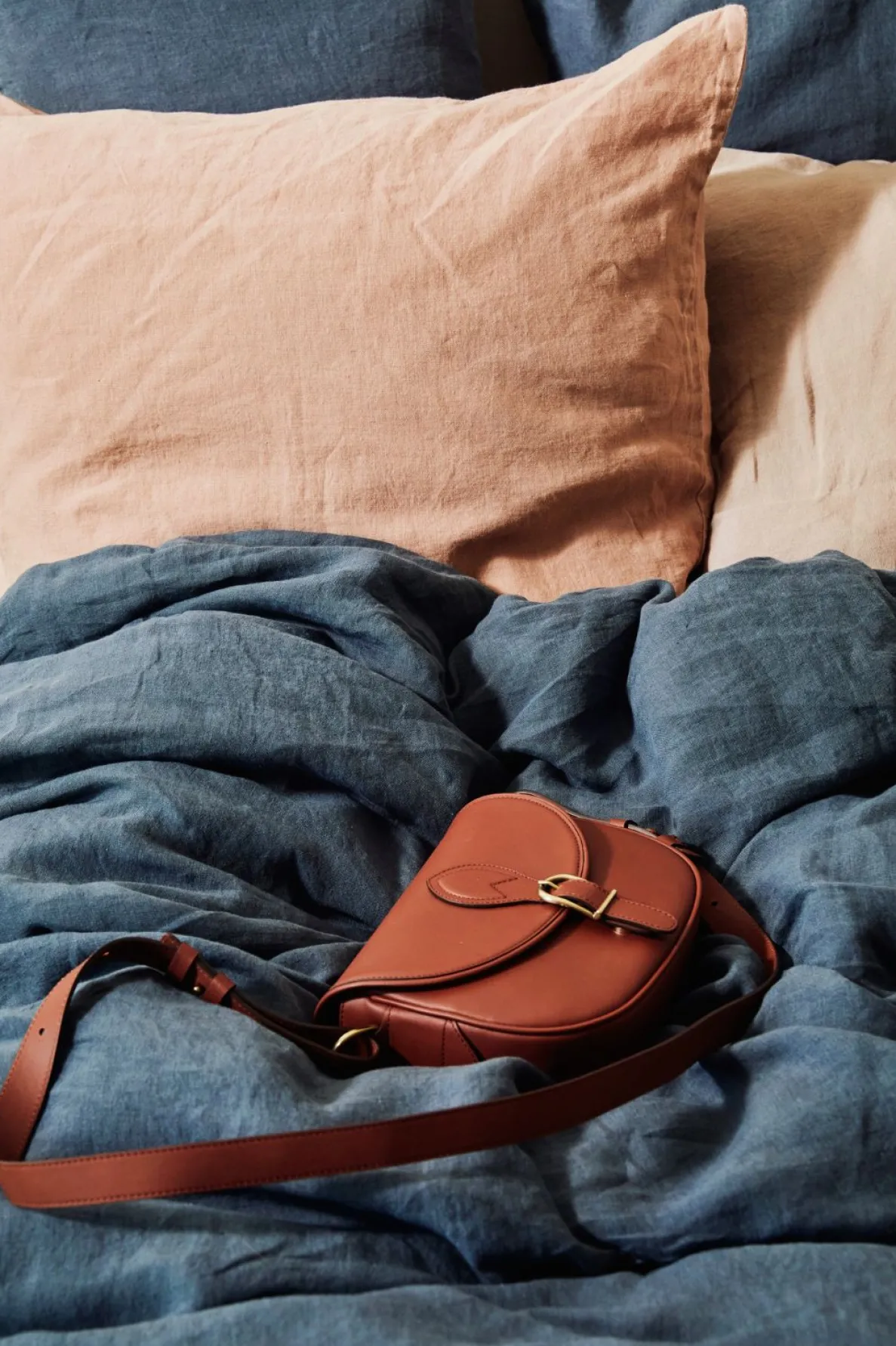 washed_linen_pillowcase___2-2.webp Shop Washed linen pillowcase - antique rose Pillow Cases