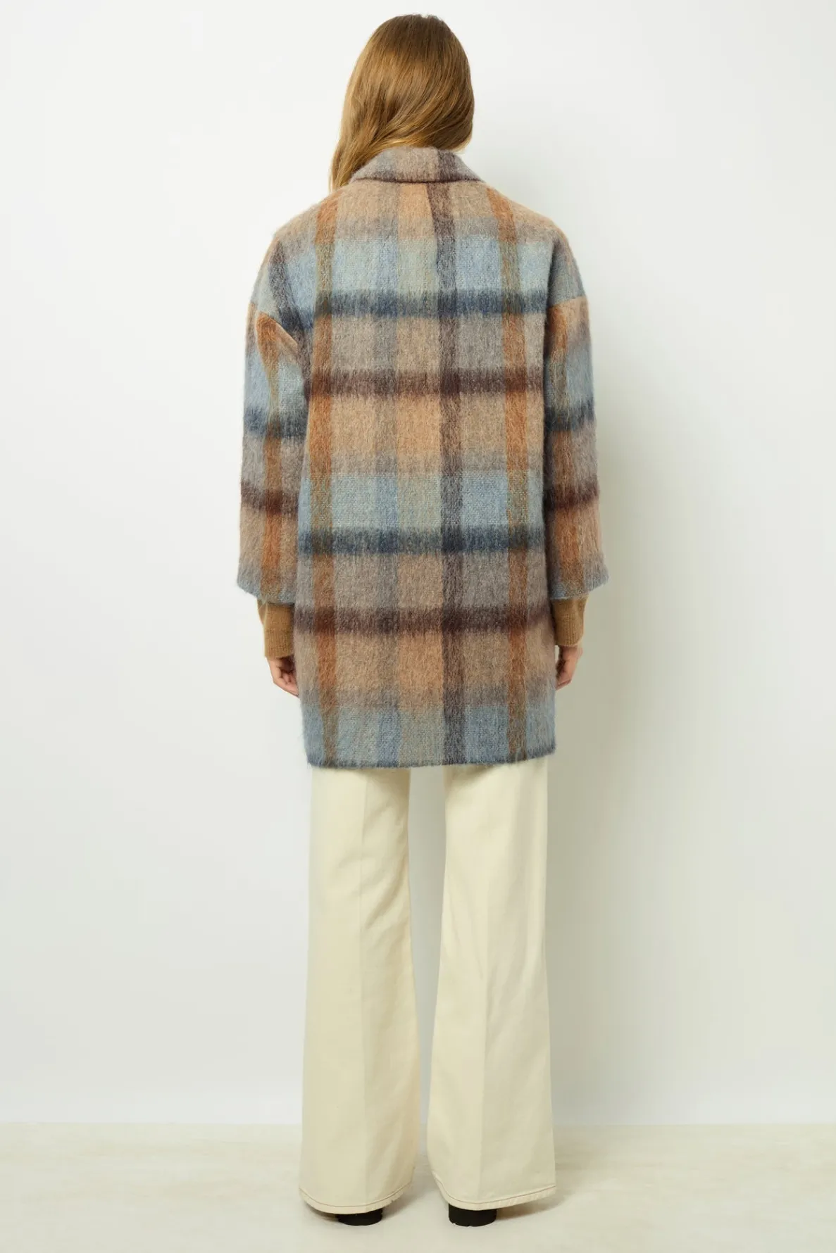 wide_check_coat__leonille_3.webp Best Sale Wide check coat - LEONILLE Coats