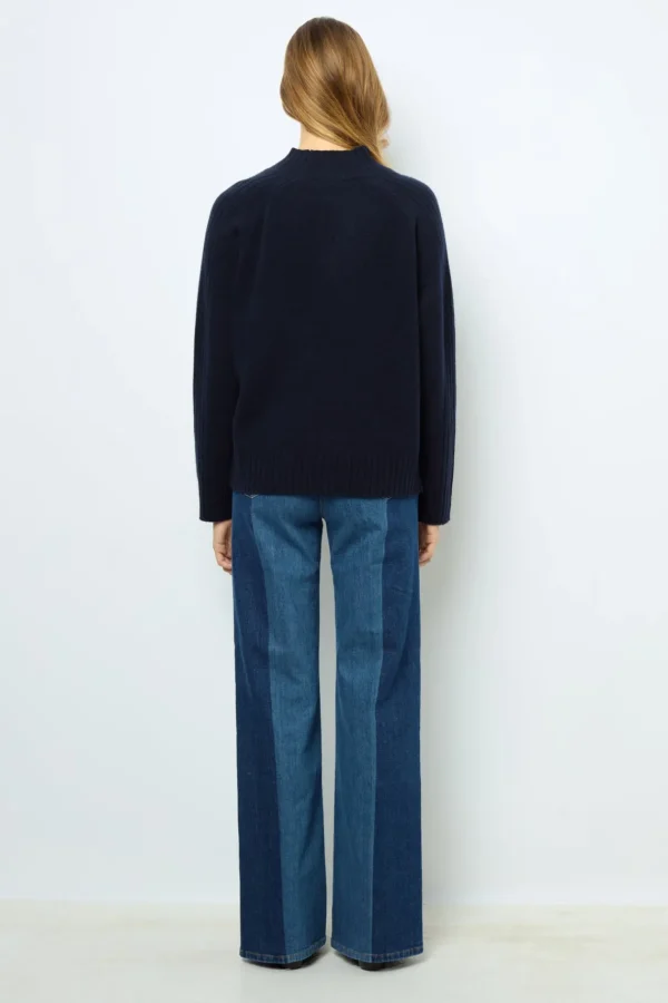 Fashion Wool sweater with stand up collar - JAINA Knitwear